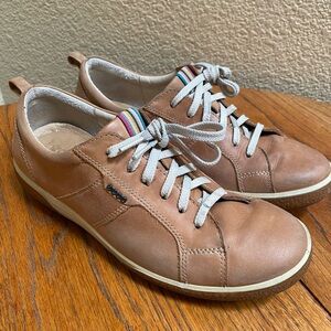 Ecco Soft 7 light brown / tan sneakers